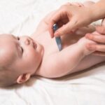 Đo Nhiệt Độ Ở Nách Bao Nhiêu Là Sốt: Ngưỡng Sốt Chuẩn Cho Trẻ Em Và Người Lớn