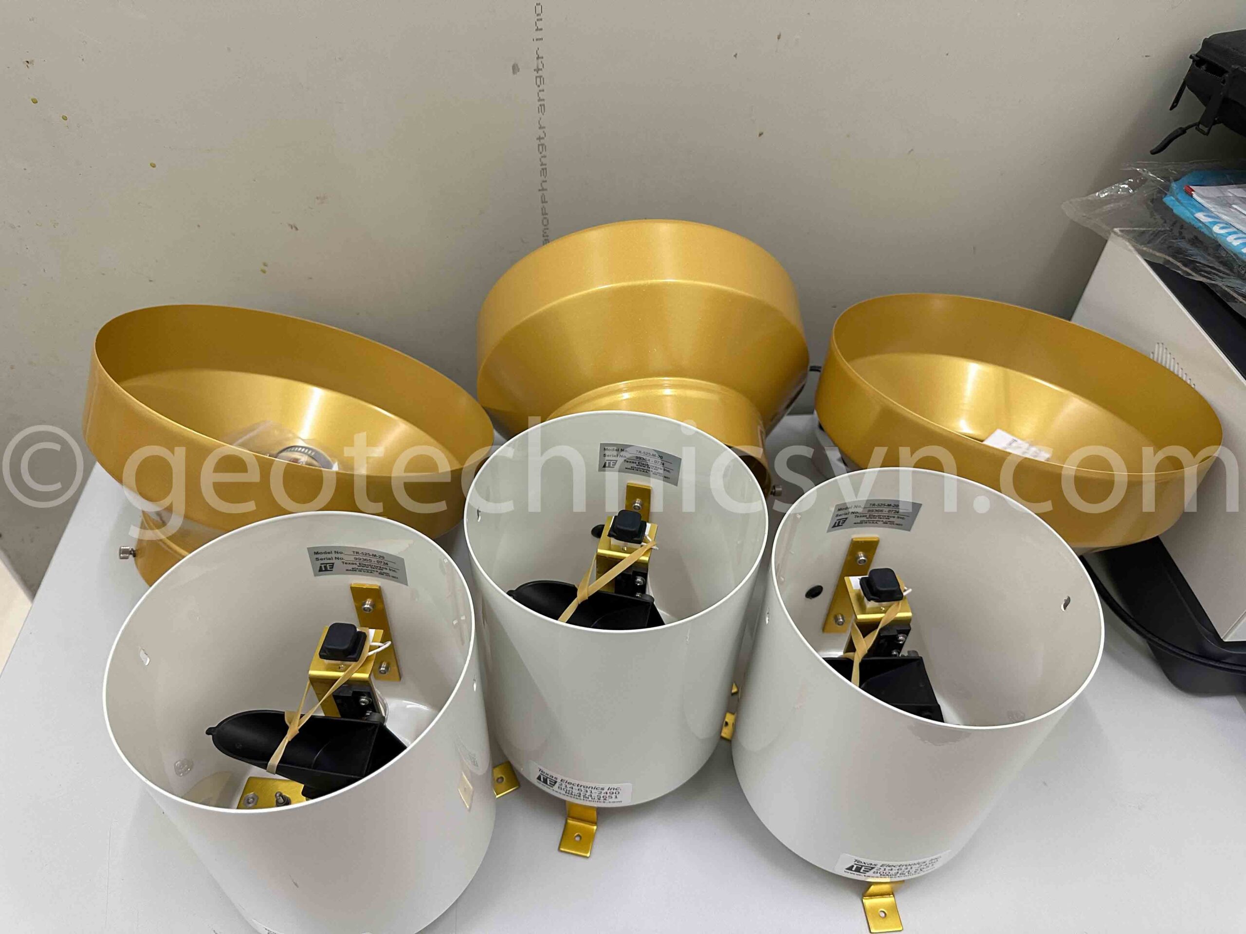 Mua dụng cụ đo lượng mưa ở đâu? Địa chỉ uy tín và giá cả tham khảo