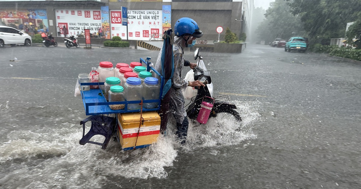 So sánh lượng mưa 200mm với các mức độ mưa khác: Khô hạn, mưa vừa, mưa lớn, mưa rất lớn