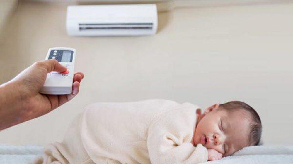 Nhiệt Độ Phòng Cho Trẻ Sơ Sinh: Mức Lý Tưởng Giúp Bé Khỏe Mạnh. 1 Vì sao nhiệt độ phòng lại cực kỳ quan trọng đối với trẻ sơ sinh?